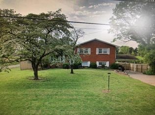 5804 E Manslick Rd, Louisville, KY 40219