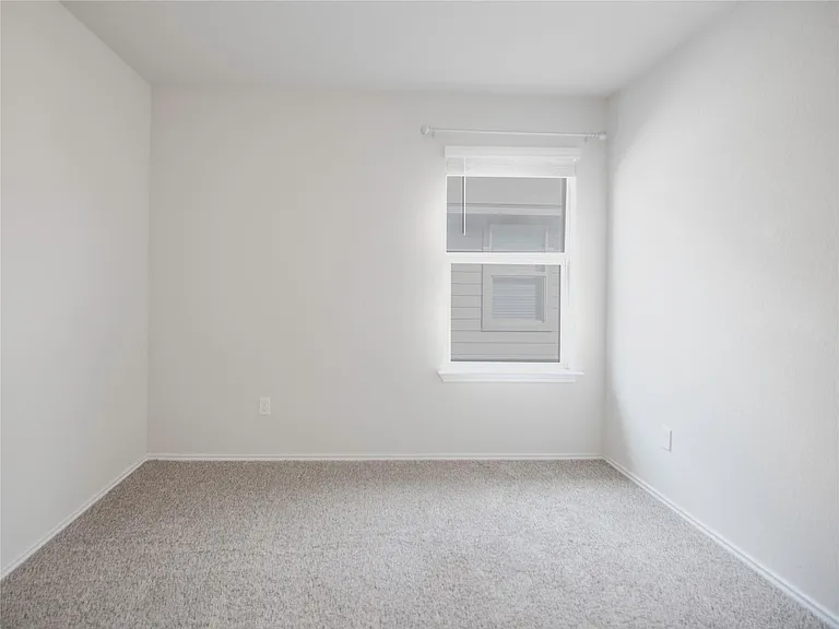 106 Reagor Dr — Photo 10