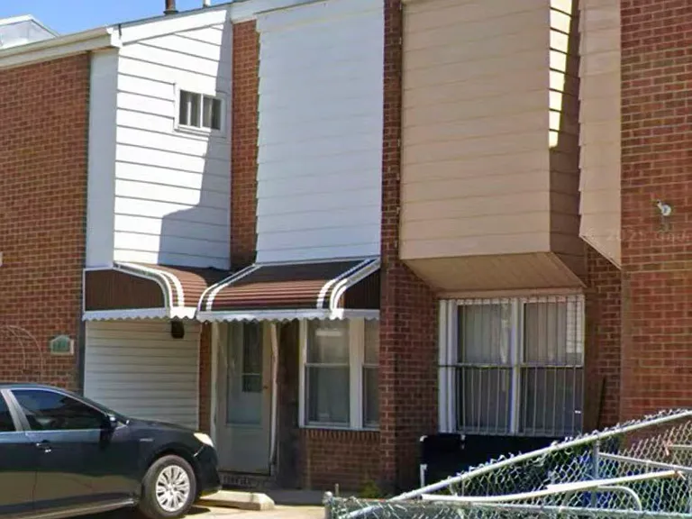 2519 S Hancock St — Photo 3