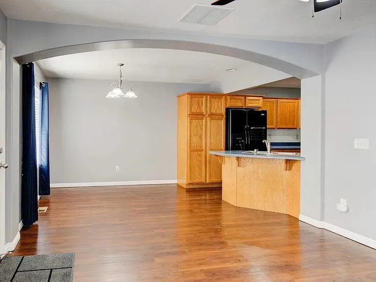 173 E Fiddlers Canyon Rd #11 — Photo 5