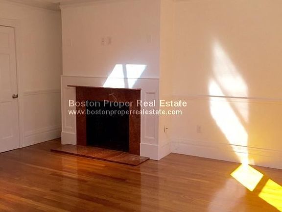 254 Newbury St. #5 Boston - Back Bay Unit Photo 1