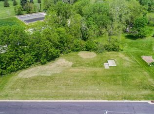 1704 Kern Rd, Washington, IL 61571