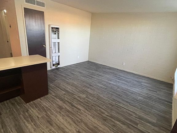 2nd image of 5519 E Helen St #D56688df8
