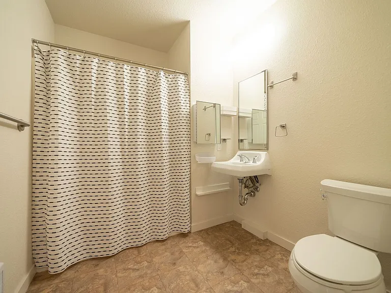 Stranda Apartments — Photo 10