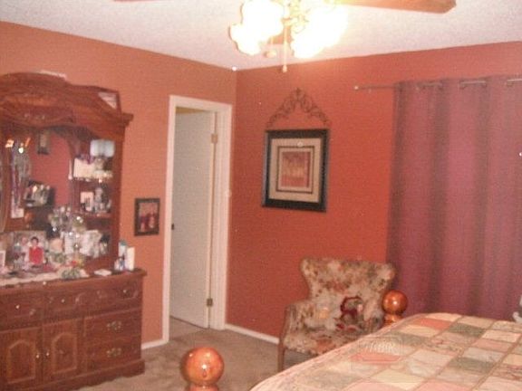 5th image of 4013 Bonham St
