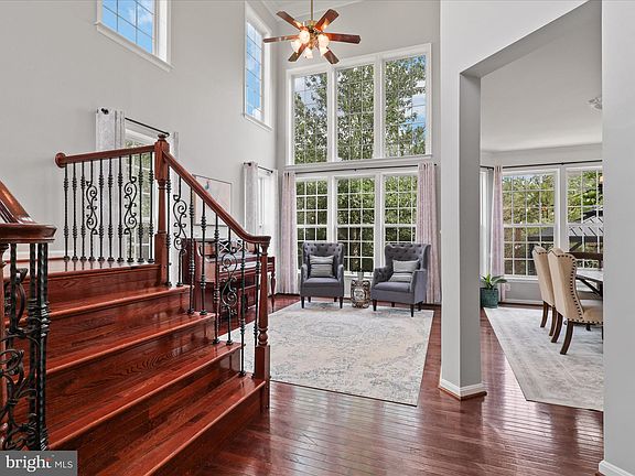 5th image of 42911 Park Brooke Ct