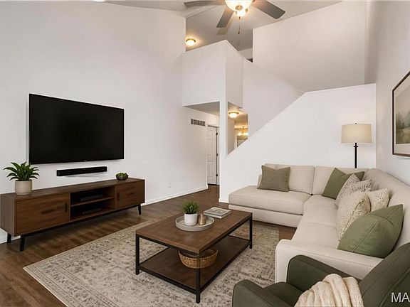 3rd image of 5326 Lakepath Way