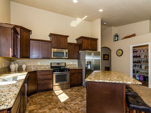 3rd image of 7509 E Diamond Ln