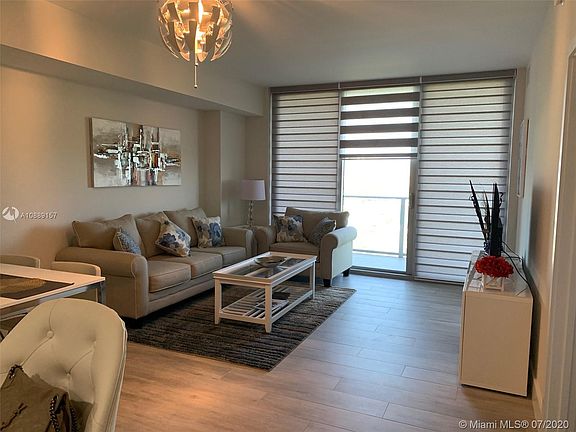 4th image of 16385 Biscayne Blvd Unit 1820