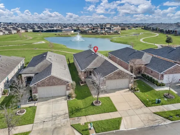 7629 Parade Dr, Aubrey, TX 76227