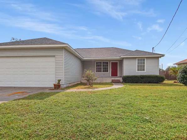 304 Missouri Ave, Lynn Haven, FL 32444