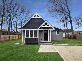 28 Wylde Rd, Mount Sinai, NY 11766