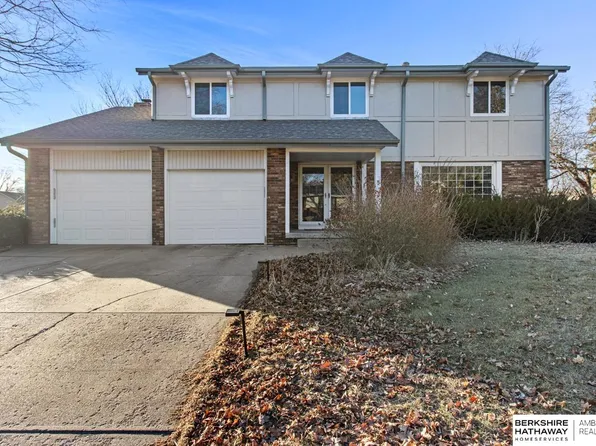 648 S 214th St, Elkhorn, NE 68022