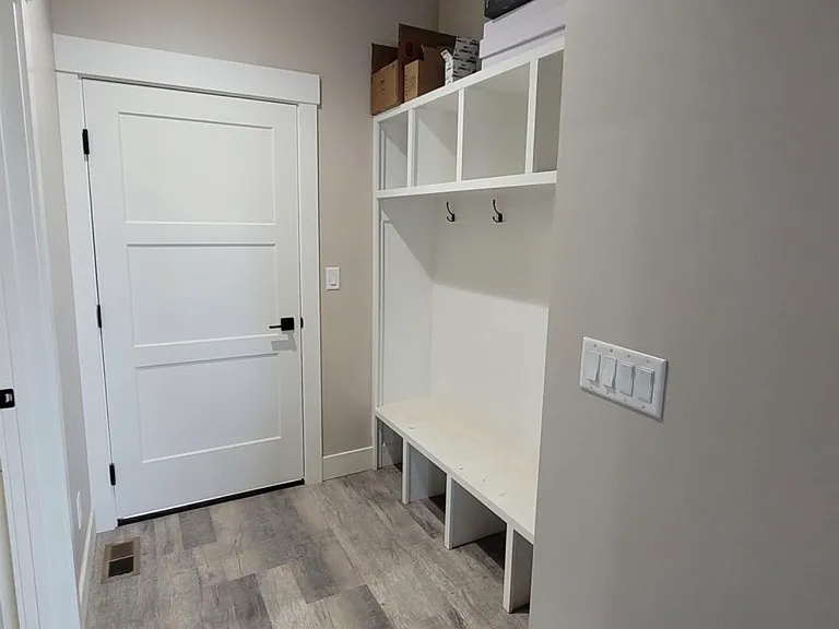 1134 Vista Ave — Photo 4