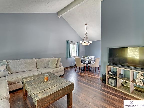 5th image of 12911 Josephine St