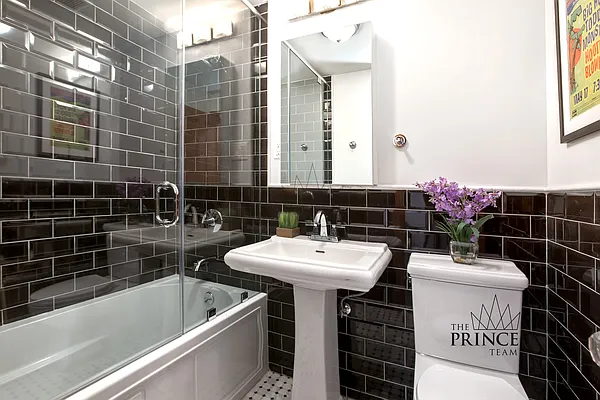Sold by Compass | media 24