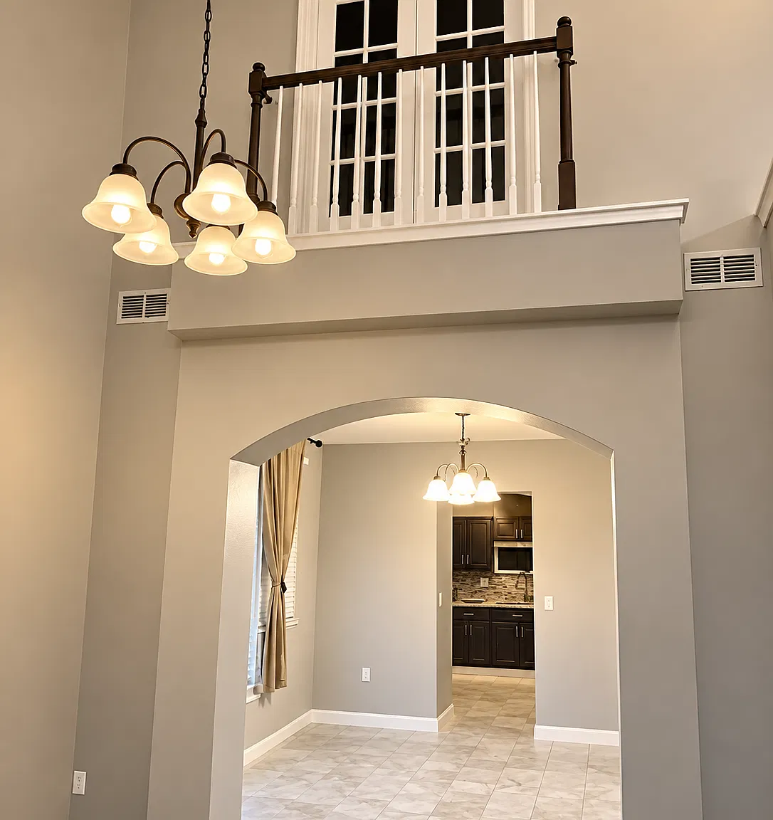 4 bed, 3.5 bath, 2299 sqft, $2,700 — Photo 1