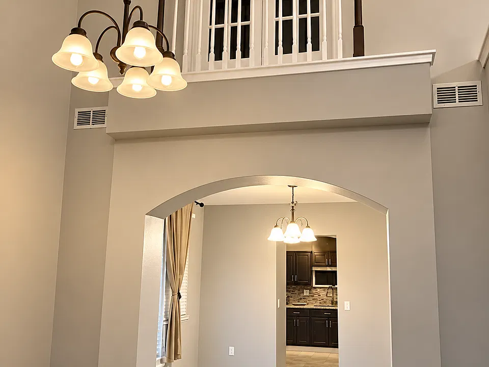 412 Bay Oak Ln