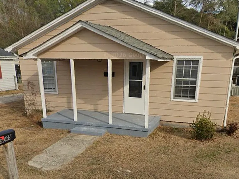 4085 Porter St — Photo 2
