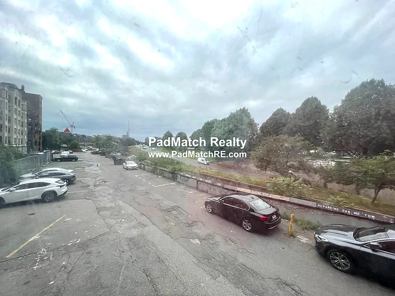 504 Beacon St #5 — Photo 13