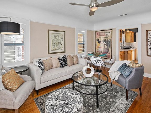 4th image of 2914 Hawthorn St