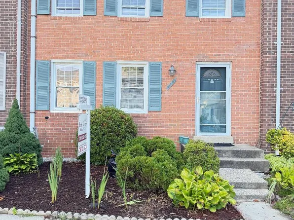 5055 Tibbitt Ln, Burke, VA 22015