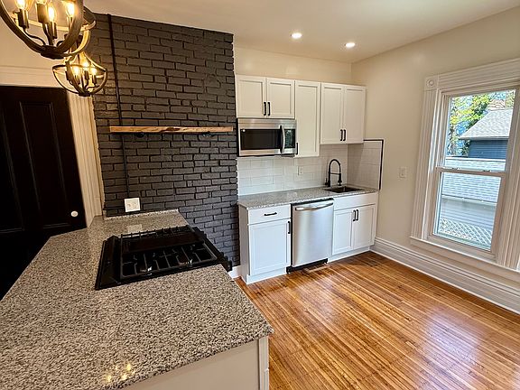 5th image of 88 Richmond St