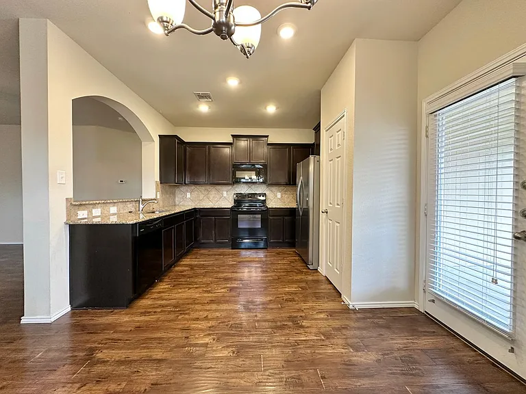 3414 Parkmill Dr — Photo 9