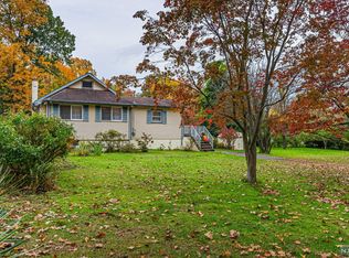 12 Fern River Ave, Wayne, NJ 07470