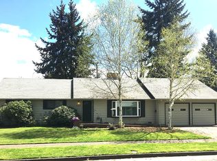 1127 Woodside Dr, Eugene, OR 97401