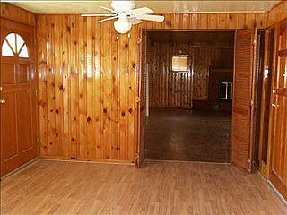 5th image of 8112 Catalpa Ln