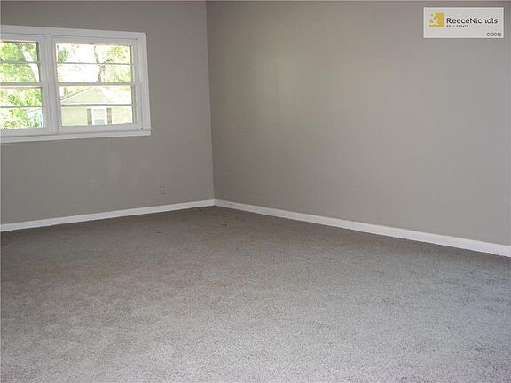 3rd image of 507 SE Browning Ave