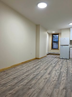2nd image of 5 Eldridge St Floor 2