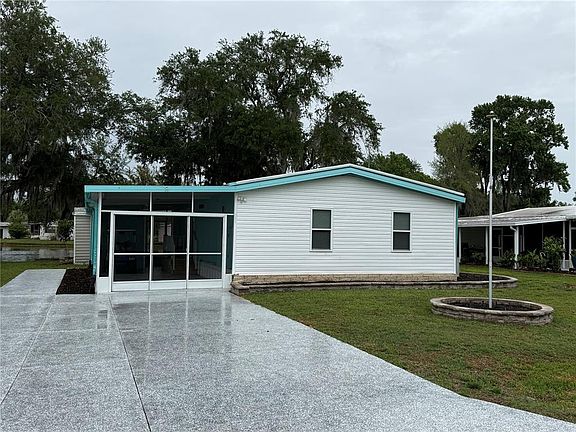 2nd image of 8 Robin Rd