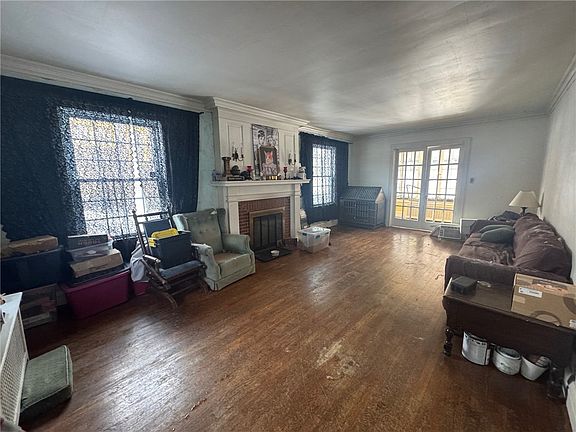 4th image of 509 N Jefferson St