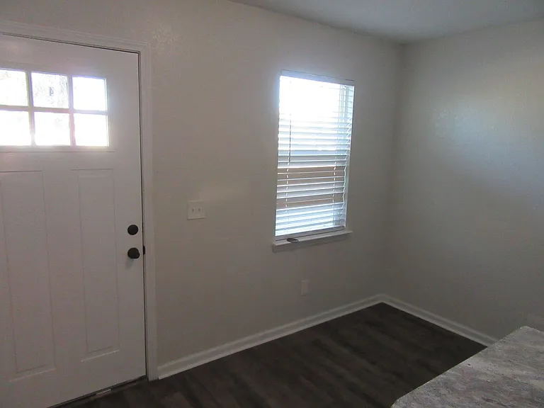 1400 Gulf Ave #4 — Photo 2