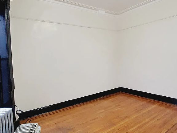 2nd image of 1435 Pacific St #6