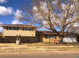 2308 Sharondale Dr, Clovis, NM 88101