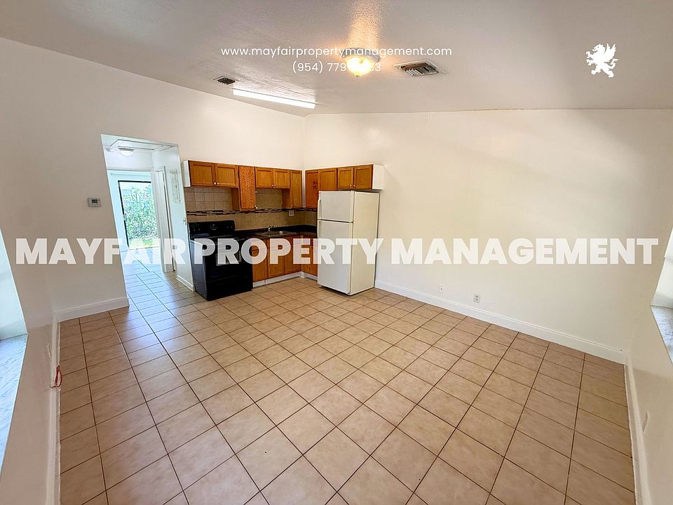 1st image of 2316 Monroe St #11