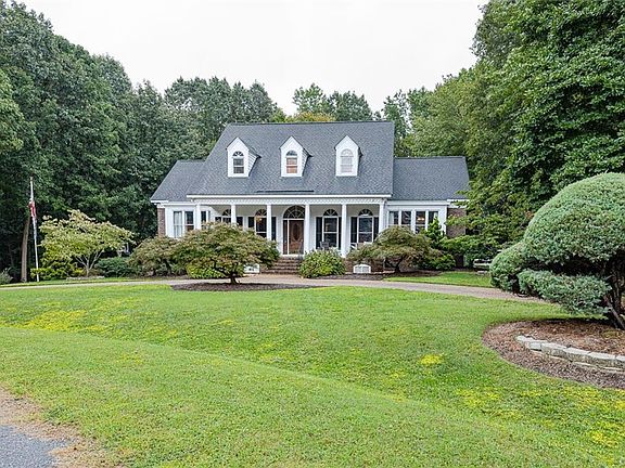 2nd image of 12501 Nightingale Dr