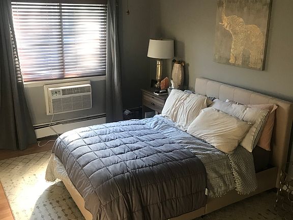 5th image of 42 Richmond Blvd Unit 3A