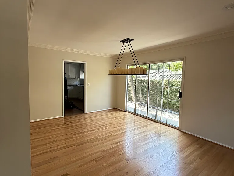 681 S Orange Grove Blvd #2 — Photo 4