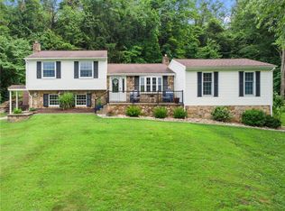 128 Honey Suckle Ln, Greensburg, PA 15601