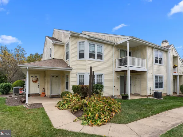 9013 Bennett Pl, Holland, PA 18966