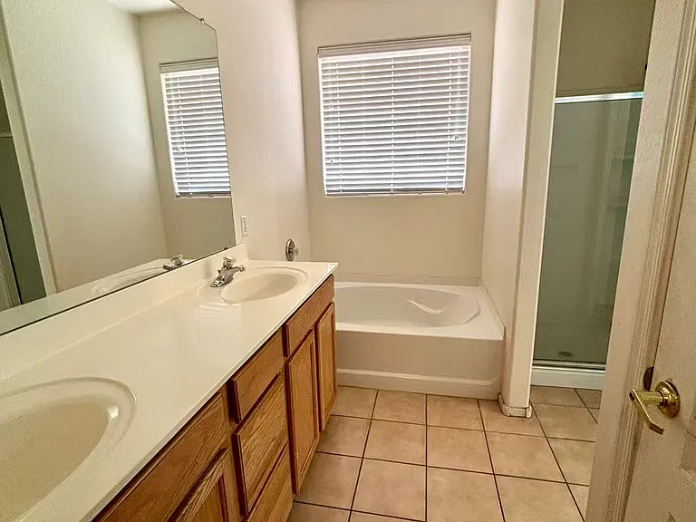 S 68th Gln — Photo 11