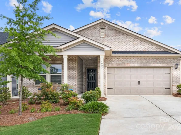 4007 Honey Locust Dr, Charlotte, NC 28215