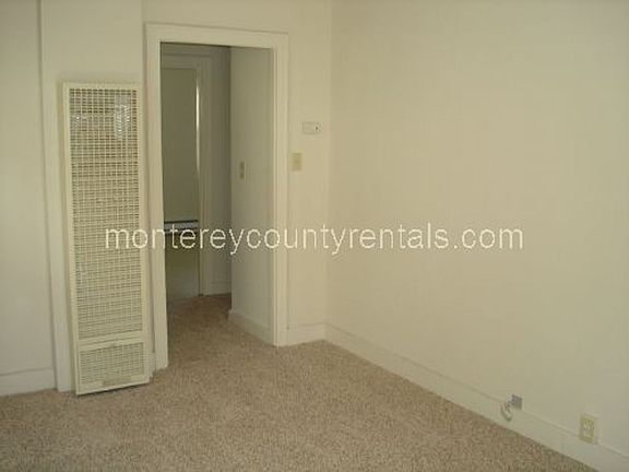 5th image of 812-814 Laine St #812