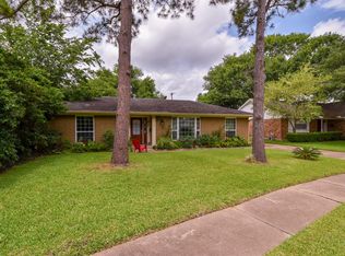 9030 Quebec Dr, Houston, TX 77096