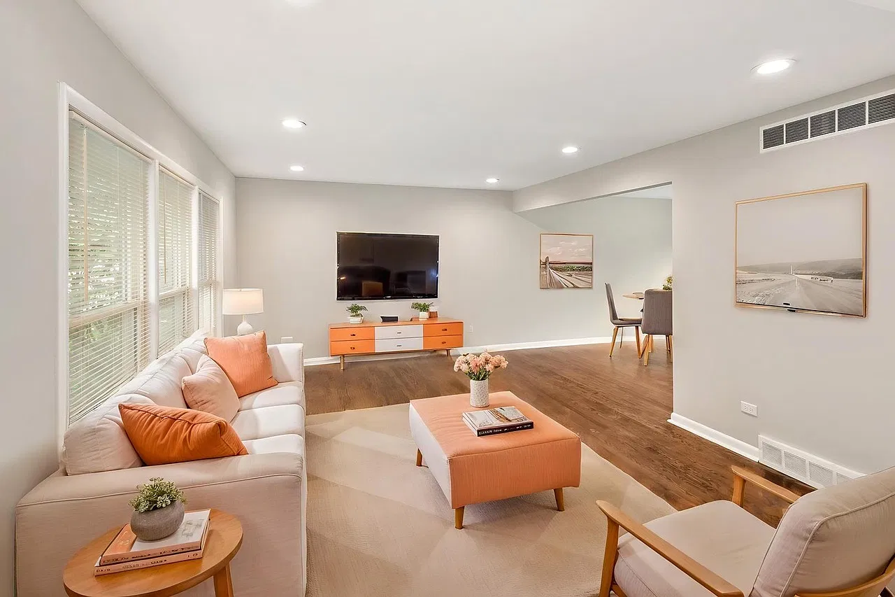 3 bed, 1.5 bath, 1288 sqft, $3,000 — Photo 2