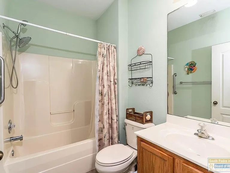 18 Torrey Pines Rd — Photo 23